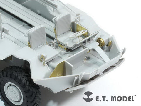E.T.モデル E35-120 1/35 ロシア BTR-60P 兵員輸送車(トランぺッター 01542用)