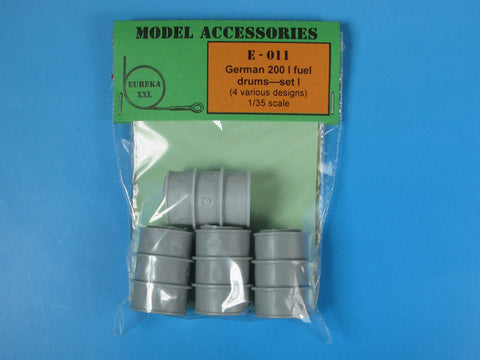 エウレカXXL E-011 1/35 ドイツ 200 l 燃料用ドラム缶セット #1