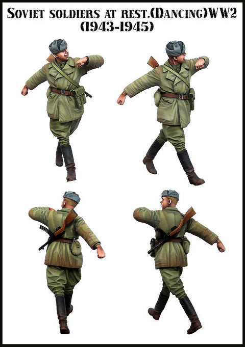 エボリューション EM-35133 1/35 WWII 休息中のソビエト兵 1944-1945(3)(1体)