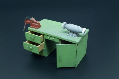 ハウラー HLU35116 1/35 ワークベンチ(テーブルグラインダー、万力付き)