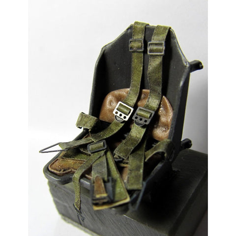 HGW 132502 1/32 ルフトヴァッフェ戦闘機用 - 後期型 シートベルト pre-cut (laser)