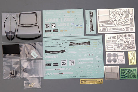 ホビーデザイン HD03-0589 1/24 LB-Silhouette Works GT 35GT-RR (スカイライン) トランスキット (レジン+エッチングパーツ+デカール+メタルホイール+メタルパーツ+メタルロゴ)