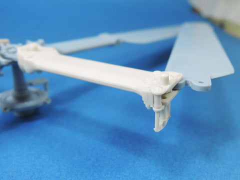 レジェンド LF1367 1/35 AH-1Z ブレード 折り畳み セット (アカデミー用)