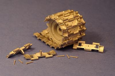 マスタークラブ MTL-35077 1/35 JS-7用履帯