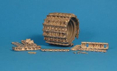 マスタークラブ MTL-35095 1/35 キングタイガー 中期型 - Gg 26/800/300用履帯