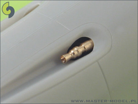 マスター AM-48-010 1/48 メッサーシュミット Bf109 F型および G1-G4型の 武装セット (MG 17機関銃の銃口)とピトー管