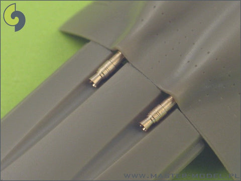 マスター AM-48-019 1/48 フォッケウルフ Fw 190 A7, A8型の武装セット(MG 131機関銃の銃口,MG151機関砲銃身,フェアリング内蔵MG151機関砲銃身)およびピトー管