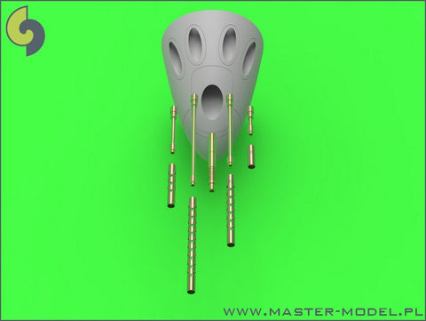 マスター AM-48-114 1/48 P-38 ライトニングの初期武装(ブローニング .50 キャリバーの有孔放熱バレルジャケット付銃身と初期・後期型の20mmキャノン砲の銃口)