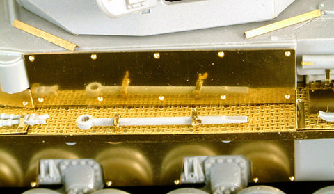 ボイジャーモデル PE35081 1/35 ドイツ IV号戦車E型用増加装甲(ドラゴン6264用)