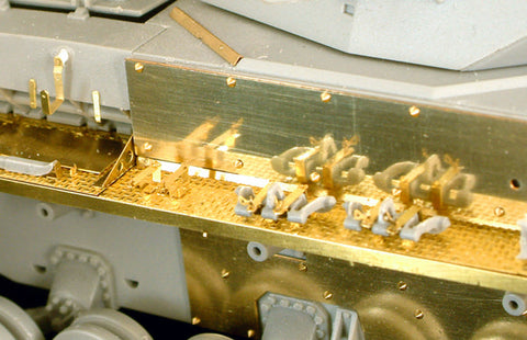 ボイジャーモデル PE35081 1/35 ドイツ IV号戦車E型用増加装甲(ドラゴン6264用)