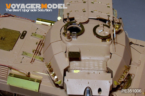 ボイジャーモデル PE351006A 1/35 現用 カナダ陸軍 レオパルト C2 MEXAS 主力戦車(スモークディスチャージャー付 )(MENG TS 35-041用)