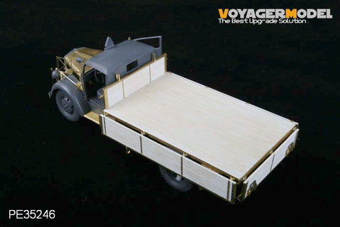 ボイジャーモデル PE35246 1/35 WWIIドイツ オペルブリッツ3トン 4x2 カーゴトラック(タミヤ35291)