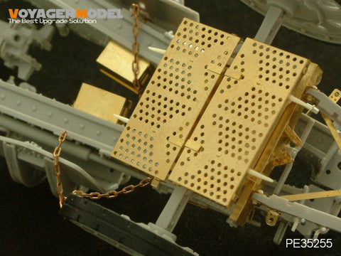 ボイジャーモデル PE35255 1/35 WWIIドイツ sFH18 150mm/K18 105mm (トランぺッター02304/02305)