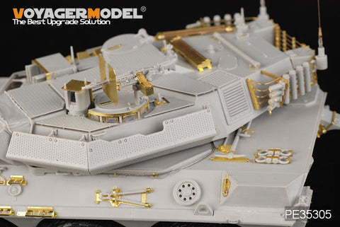 ボイジャーモデル PE35305 1/35 現用イタリア陸軍 B1チェンタウロ 初期型(トランぺッター00386)