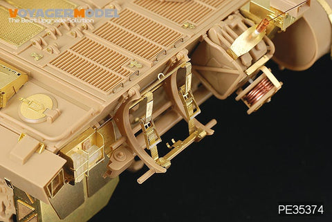 ボイジャーモデル PE35374 1/35 現用イギリス チャレンジャー2主力戦車(イラク仕様)・CIP (タミヤ35274)