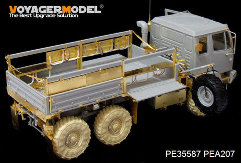 ボイジャーモデル PE35587 1/35 現用アメリカ M1083 FMTV 基本セット(トランペッター)