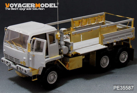 ボイジャーモデル PE35587 1/35 現用アメリカ M1083 FMTV 基本セット(トランペッター)