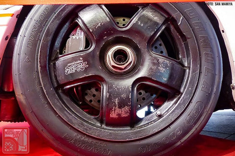 ZoomOn ZR010 1/24 16インチ 無限 MR5 sports ホイールセット