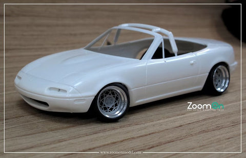 ZoomOn ZR036 1/24 15インチ Rotiform DSC ホイールセット