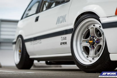 ZoomOn ZR043 1/24 16インチ ワーク エクイップ 40 ホイールセット