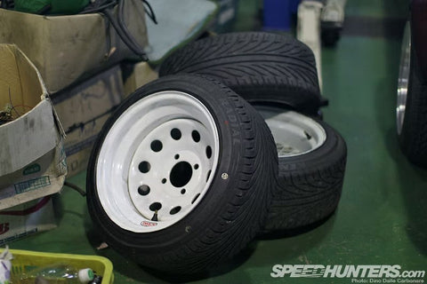 ZoomOn ZR062 1/24 15インチ サークル スチール ホイールセット