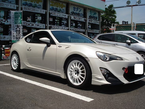 ZoomOn ZR078 1/24 18インチ エンケイスポーツ RC-T5 ホイールセット