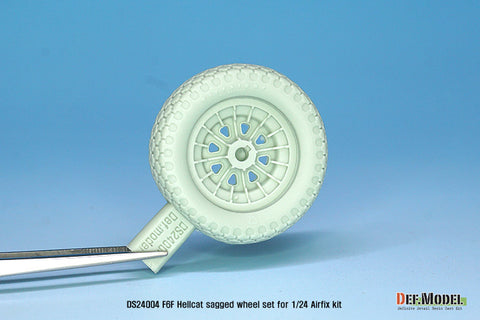 DEFモデル DS24004 1/24 F6F ヘルキャット 自重変形ホイールセット1 (エアフィックス用)