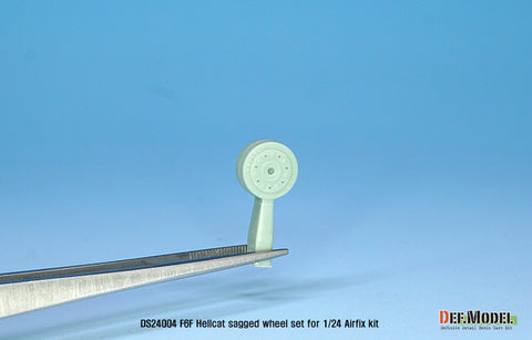 DEFモデル DS24004 1/24 F6F ヘルキャット 自重変形ホイールセット1 (エアフィックス用)