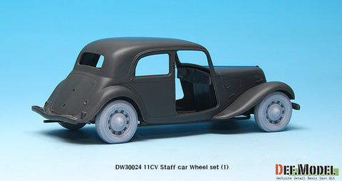 DEFモデル DW30024 1/35 11CV スタッフカー 自重変形ホイールセット (1) (タミヤ用)