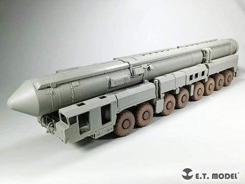 E.T.モデル P35-114 1/35 ロシア 15U175 TEL/RS-12M ICBM トーポリM用自重変形タイヤ(トランペッター用)