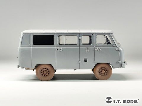 E.T.モデル P35-115 1/35 ロシア UAZ 3909 軍用バン 自重変形ホイール (ズベズダ 3644用)