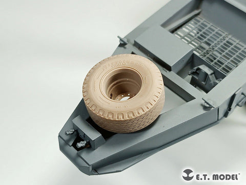 E.T.モデル P35-119 1/35 アメリカ M747 重機材セミトレーラー 自重変形タイヤ (モンモデル用)