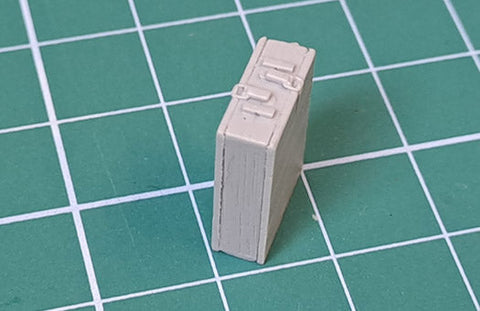 エウレカXXL E-081 1/35 ドイツ M24型柄付手榴弾15個入用 木製弾薬箱  レジンパーツ×5