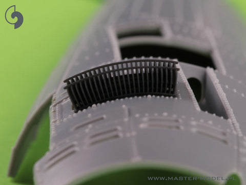 マスター AM-32-122 1/32 PZL P11 オイルクーラー