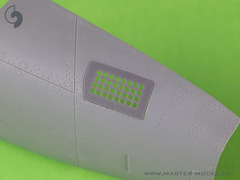 マスター AM-32-136 1/32 P-51 マスタング キャブレターエアフィルターカバー 標準穴タイプ（タミヤ用）