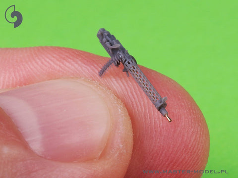 マスター AM-72-170 1/72 WWI ドイツ シュパンダウ LMG 08/15 機関銃 (2丁) - ロングチャージングハンドル付き