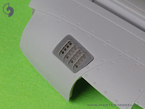 マスター AM-72-172 1/72 P-51 マスタング - キャブレター エアフィルター カバー - RAF ルーバータイプ - バージョン A (アロマホビー用)