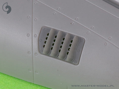 マスター AM-72-173 1/72 P-51 マスタング - キャブレター エアフィルター カバー - RAF ルーバータイプ - バージョン B (アロマホビー用)