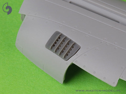 マスター AM-72-173 1/72 P-51 マスタング - キャブレター エアフィルター カバー - RAF ルーバータイプ - バージョン B (アロマホビー用)