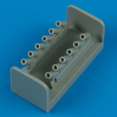 クイックブースト 48183 1/48 スピットファイア Mk.IX 丸型排気管（ハセガワ用）