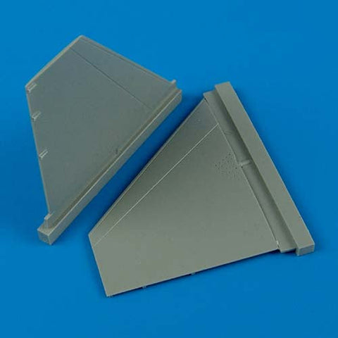 クイックブースト 48240 1/48 F-16 ブロック5-10 全遊動式尾翼