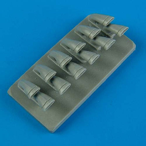 クイックブースト 48442 1/48 P-40M/N ウォーホーク フィッシュテイル排気管（ハセガワ用）