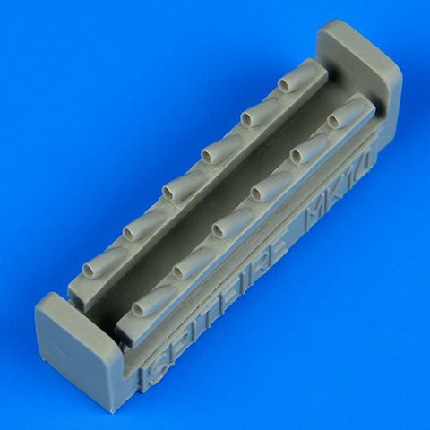 クイックブースト 48541 1/48 スーパーマリン スピットファイア Mk.XIV 排気管