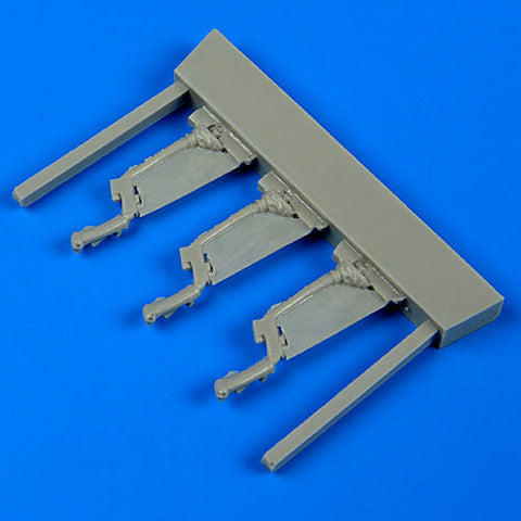 クイックブースト 48630 1/48 F-105 サンダーチーフ 操縦桿（MON/HAS/ホビーボス用）