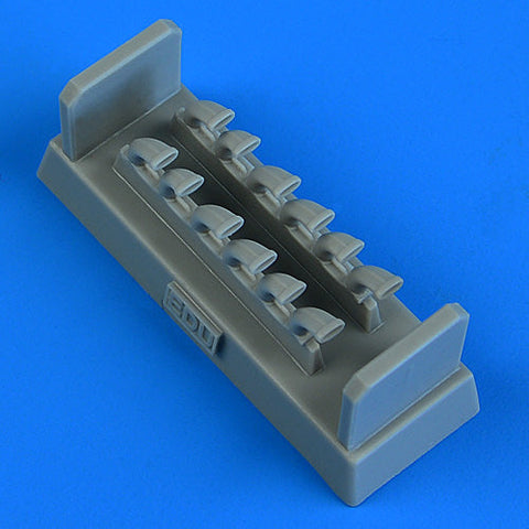 クイックブースト 49104 1/48 フォッケウルフ Fw190D-9 排気管(エデュアルド用)