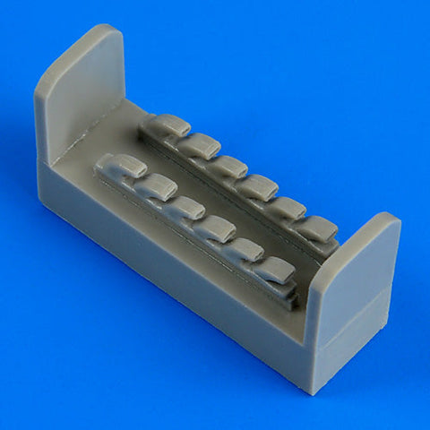 クイックブースト 72460 1/72 ホーカー タイフーン Mk.IB 排気管（エアフィックス用）