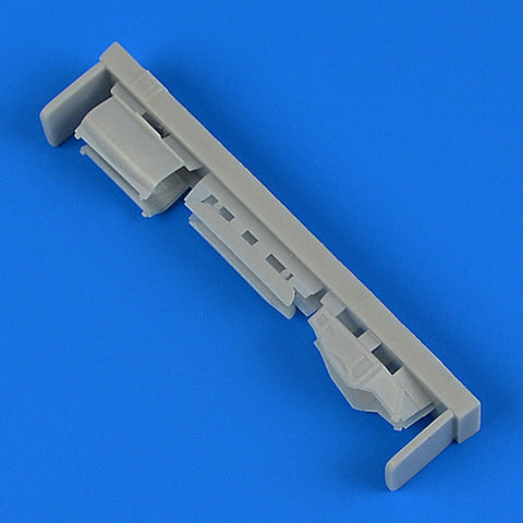 クイックブースト 72581 1/72 MiG-21MF アンダーキャリッジカバー (エデュアルド用)