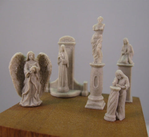 リアリティインスケール 35091 1/35 小さな銅像セット(7体)