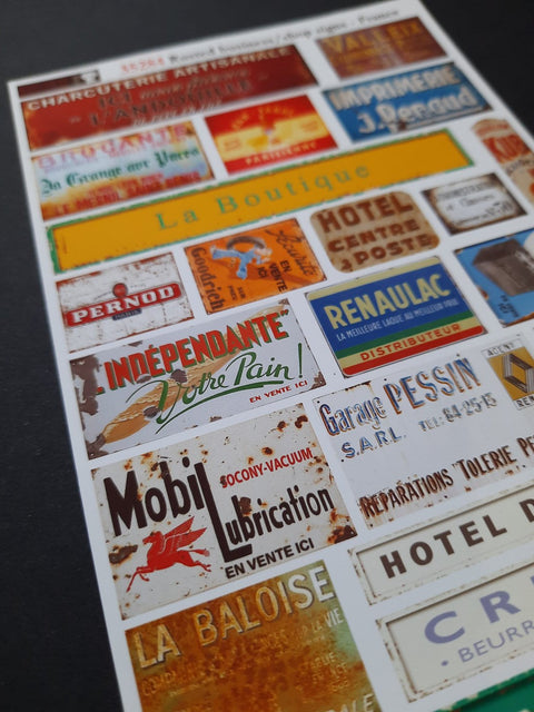 リアリティインスケール 35284 1/35 錆びたビジネス/ショップ サイン - フランス - シート 10x14cm