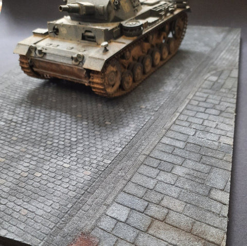 リアリティインスケール 35305 1/35 歩道付き石畳の市街地道路 - 21 x 32.5cm